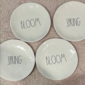 NWOT Rae Dunn ‘Bloom & Spring’ Plate Set